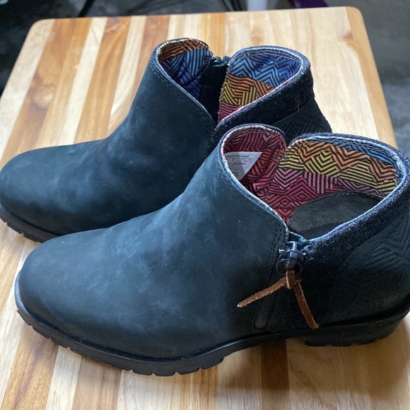 The North Face Women’s Bridgeton Booties / Size-5 - Picture 2 of 12